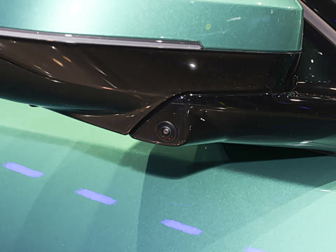 2027�� 40L