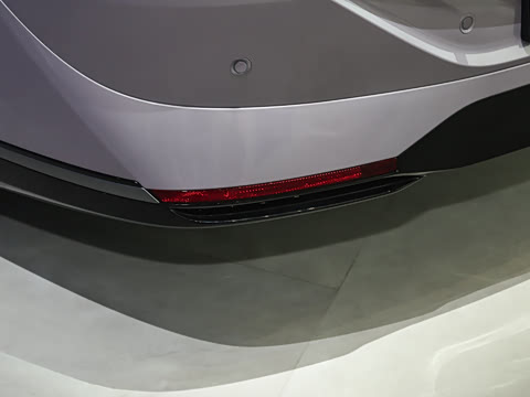 2026�� ���� 725 Max �콢��