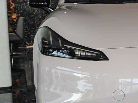 2025�� 560 Lite��