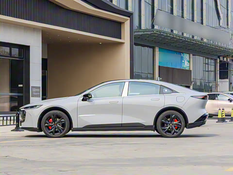 2026�� ����200 Pro�˶���