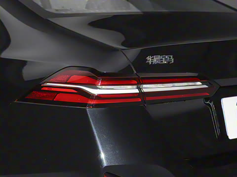 2025�� 530Li ������ M�˶���װ