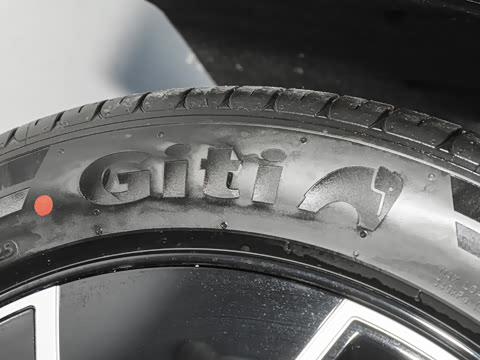 2025�� �Ŀ� 560PRO 185kW