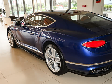 2024�� 4.0T GT V8