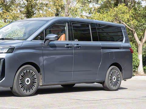 2026�� ���̰� 230�콢�� 7��