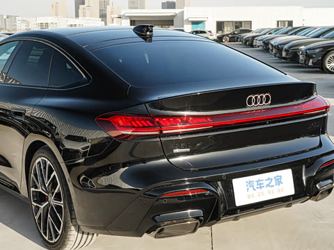 2026�� TFSI quattro 200kW �콢������