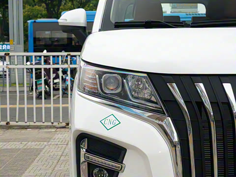 2025�� 2.0L CNG�м�Ӫ�����ʰ� 7��