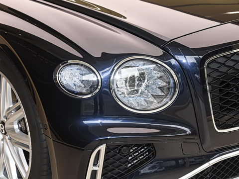 2026�� 4.0T V8 ��׼��