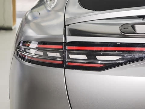 2025�� ��� �����۷��