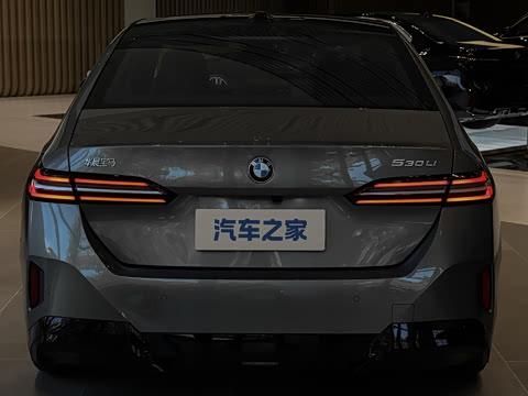 2026�� �Ŀ� 530Li ������ M�˶���װ