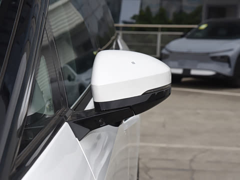 2026�� ���� 750 Ultra