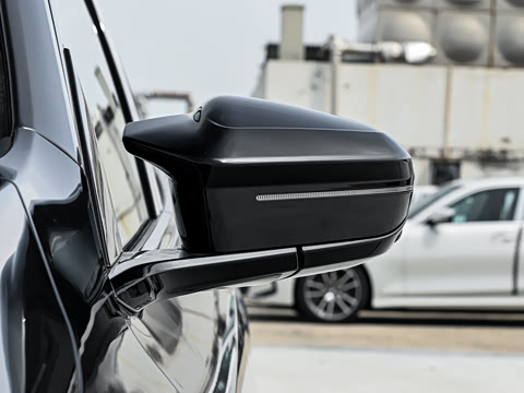 2026�� M50 xDrive