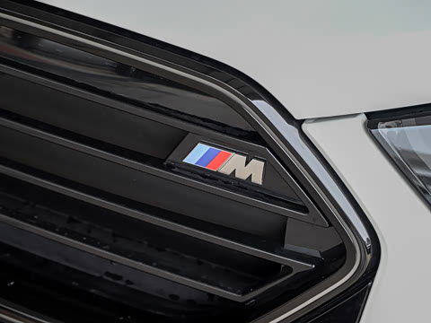 2026�� M35i