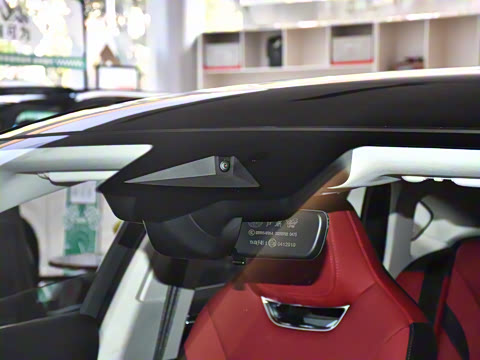 2025�� 2.0T ������