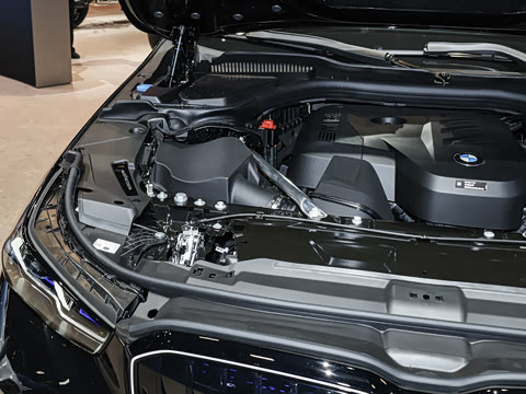 2026�� �Ŀ� 530Li ������ M�˶���װ