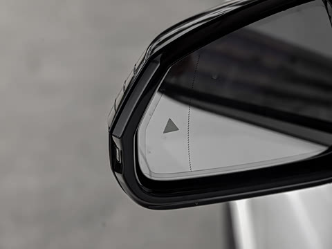2026�� M35i