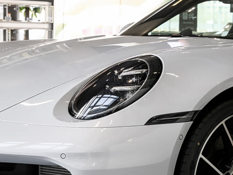 2026�� Carrera 3.0T