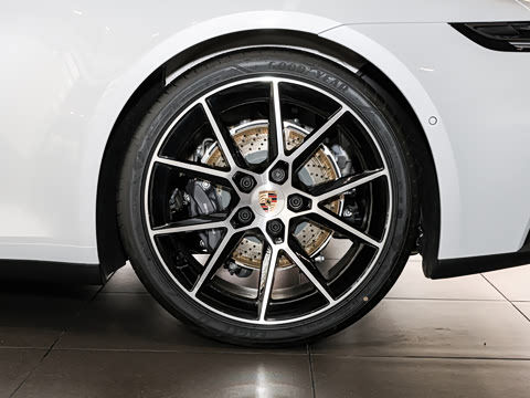 2026�� Carrera 3.0T