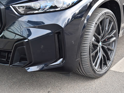 2026�� �Ŀ� xDrive 40Li ������M�˶���ҹ��װ