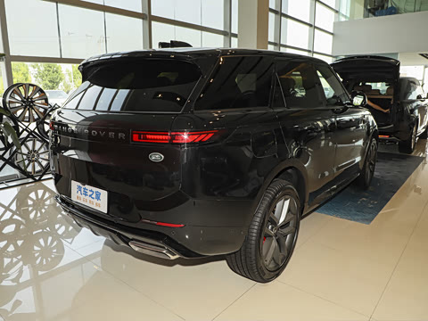 2025�� 400PS Dynamic SE