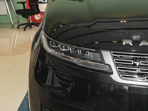 2025�� 400PS Dynamic SE