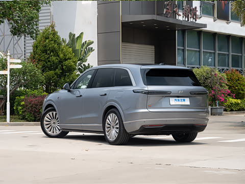 2026�� Ultra+ ������