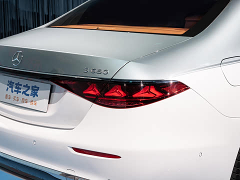 2027�� S 680 4MATIC