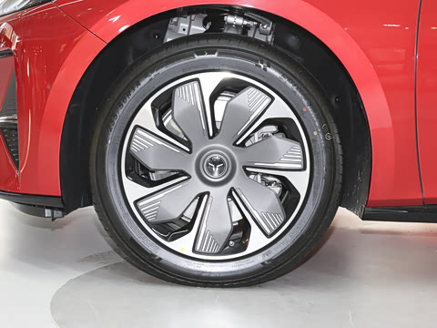 2025�� 550��