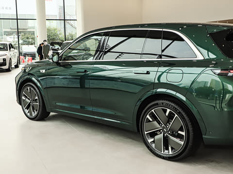 2025�� Max ���ܻ��°�