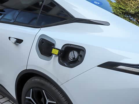 2026�� 240Ultra��ΪǬ��ADS SE��