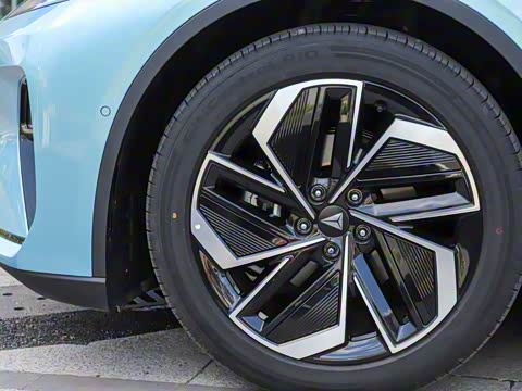 2026�� 550Ultra��ΪǬ��ADS SE��