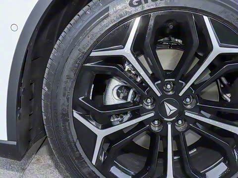 2026�� 240Ultra��ΪǬ��ADS SE��