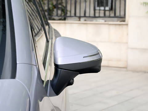 2026�� ����� 400 L 4MATIC