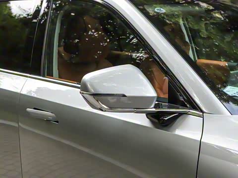 2025�� Ǭ�� UItra 6��