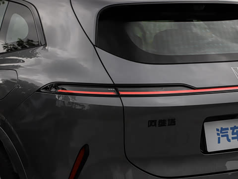 2026�� Ultra ����������
