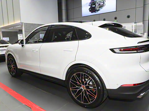 2026�� Cayenne Coup�� 3.0T