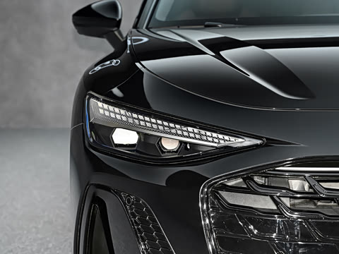 2026�� 2.0T quattro ������