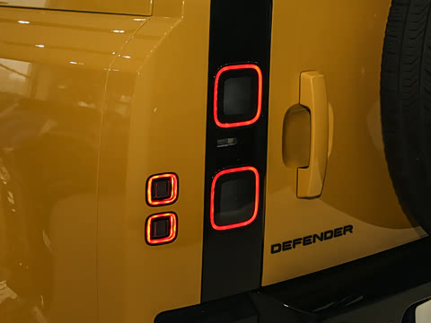 2026�� 90 3.0T P400 X-Dynamic HSE