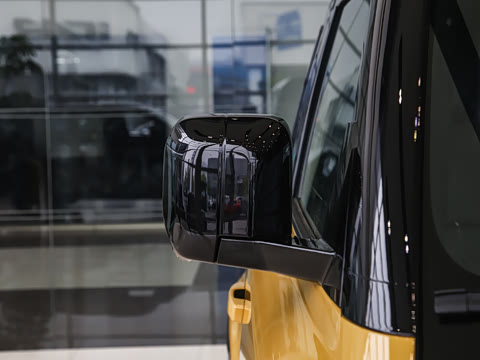 2026�� 90 3.0T P400 X-Dynamic HSE