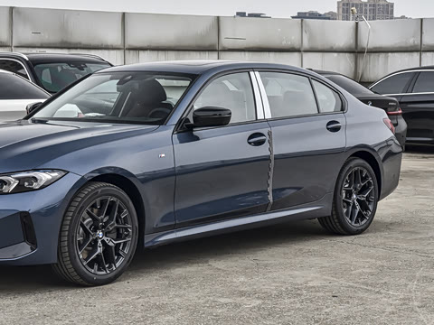 2026�� 330Li M�˶���ҹ��װ