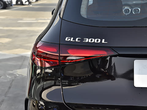 2026�� GLC 300 L 4MATIC ������ 5��