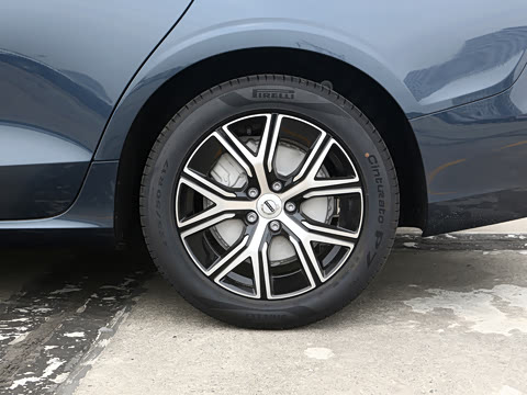 2027�� B4 ���ݺ�����