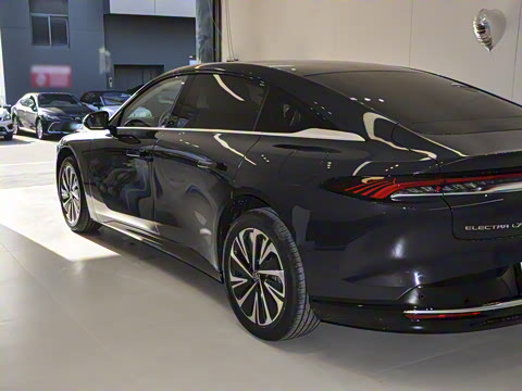 2025�� ������