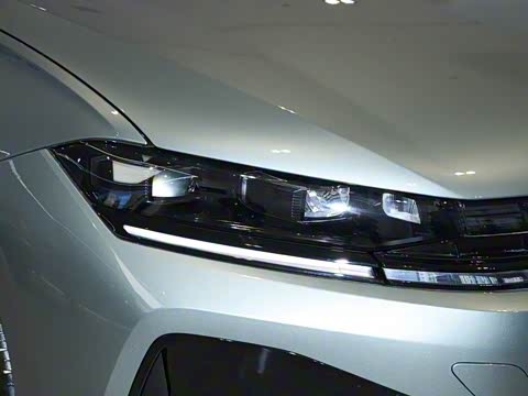 2026�� L 300TSI DSG ��Ӣ��