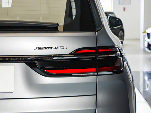 2024�� xDrive40i �����ͺ�����װ