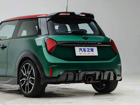 2025�� JOHN COOPER WORKS