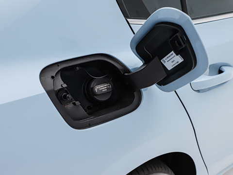 2026�� S 300TSI ������