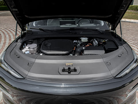 2026�� 225km EM-i Զ�����ǺӰ�