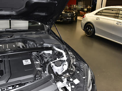 2026�� AMG C 43 4MATIC