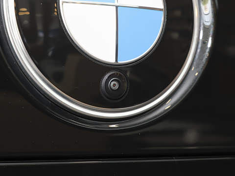 2026�� �Ŀ� 735Li M�˶���װ