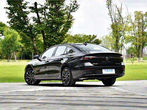 2026�� L 300TSI DSG ������